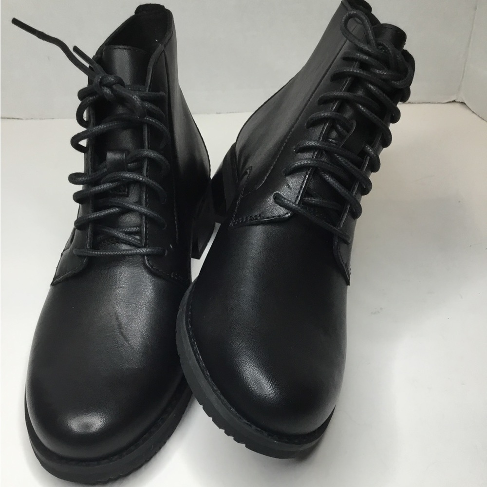 Timberland Rebotl boots women size 6.5